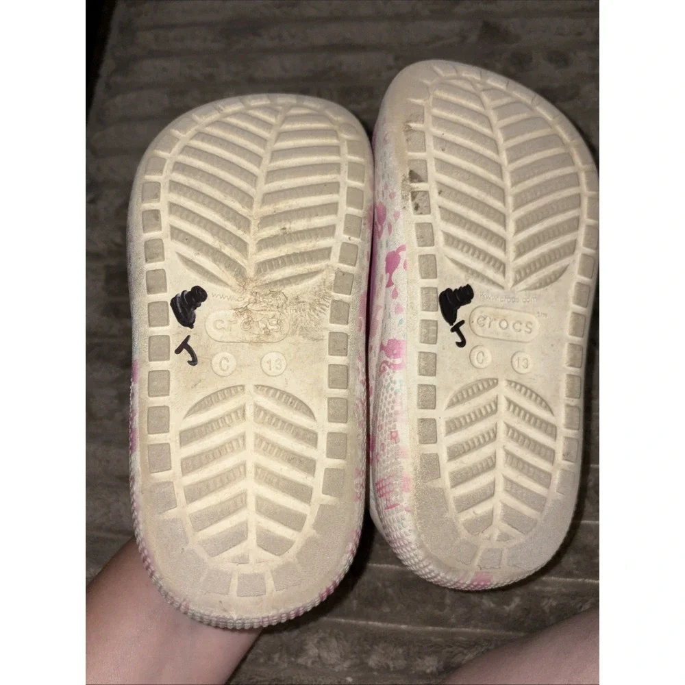 Barbie Crocs Pink Platform Clogs Size 13 Slide on  With Barbie Charms Fun Beach